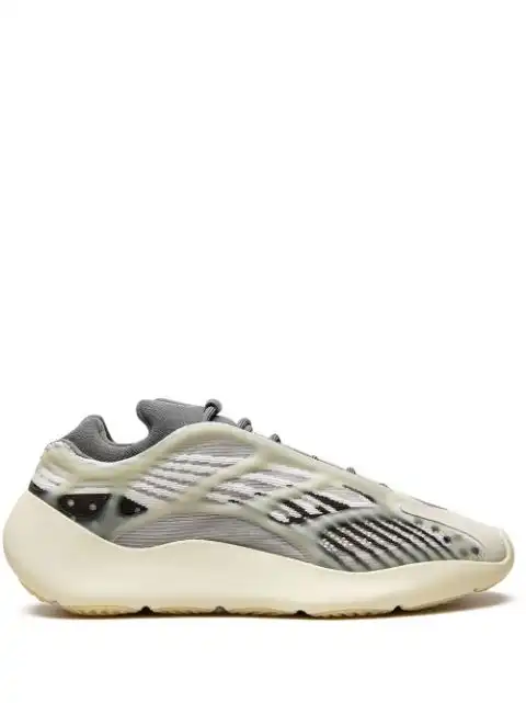 adidas Yeezy YEEZY 700 V3 "Fade Salt" sneakers 