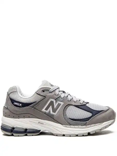 LY New Balance 2002R "Thisisneverthat - 2022 Downtown Run" sneakers 