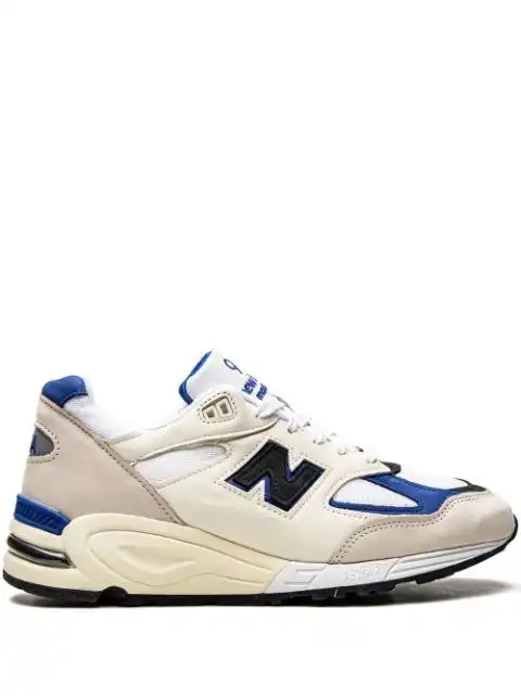 LUCY New Balance x Teddy Santis 990 V2 Made in USA “White Blue” sneakers 