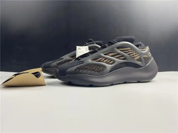 Bmlin Shoes ADIDAS YEEZY 700 V3 GY0189