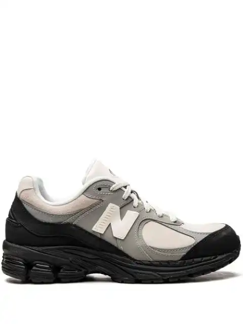 LUCY New Balance x The Basement 2002R "Stone Grey" sneakers 