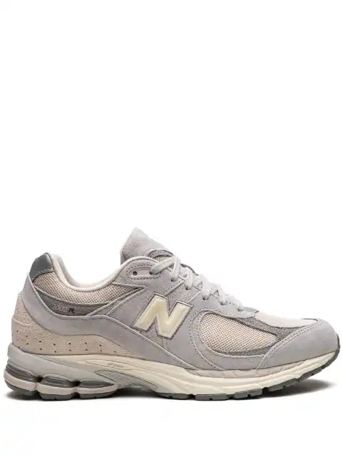 LUCY New Balance 2002R "Lunar New Year - Grey" sneakers 