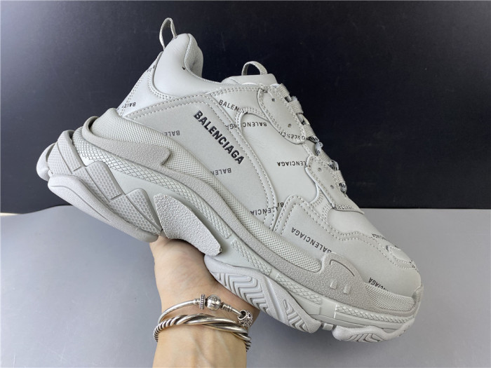 KICKWHO BLCG ALL OVER LOGO TRIPLE S SNEAKER 536737 W2FA1 1210