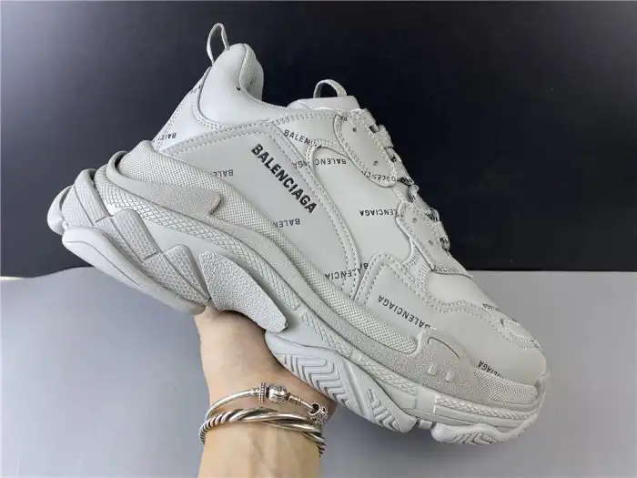 Rep LY BLCG ALL OVER LOGO TRIPLE S SNEAKER 536737 W2FA1 1210