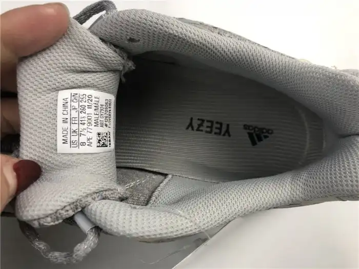 Rep LY Adidas Yeezy Boost 700 V2 Cream Cream GY7924