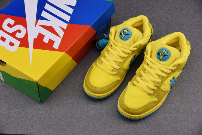 KICKWHO NIKE SB DUNK LOW GRATEFUL DEAD BEARS CJ5378-700