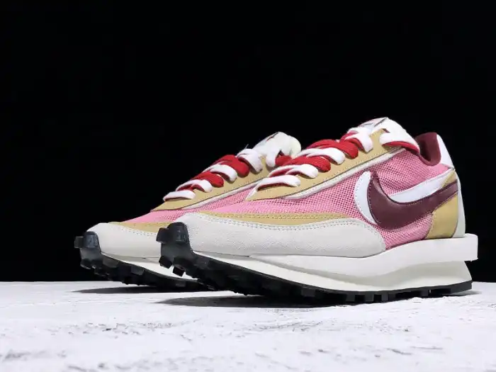 1st Kicks Shoes Sacai x Nike LVD Waffle Daybreak BV0073-500