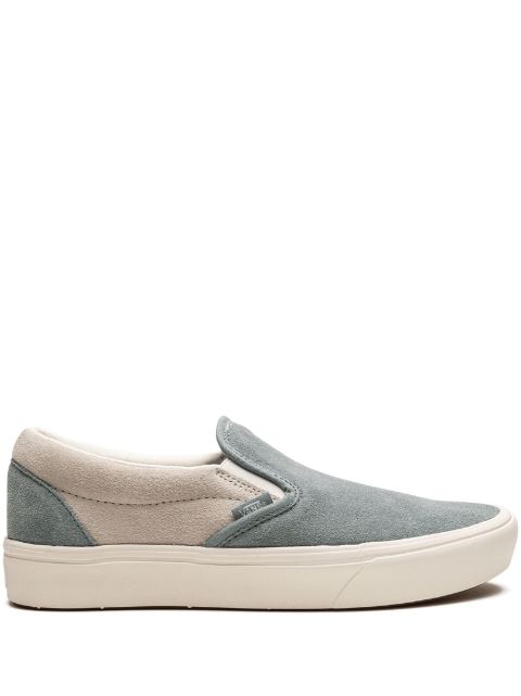 KICKWHO Vans ComfyCush Slip On sneakers 