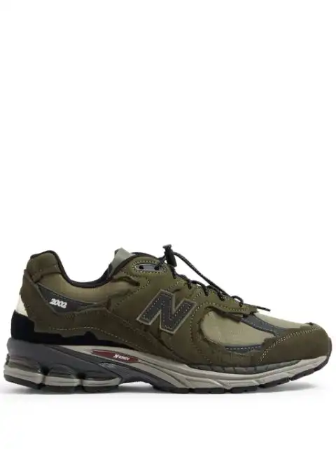 LUCY New Balance 2002R panelled low-top sneakers 