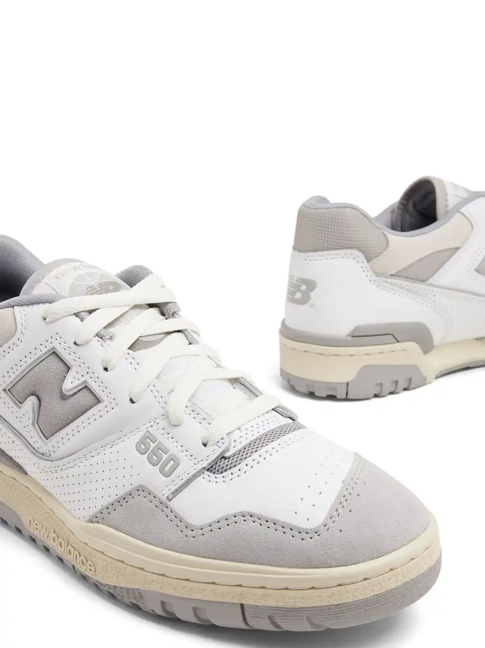 Cheap Husky New Balance 550 logo-embossed leather sneakers  