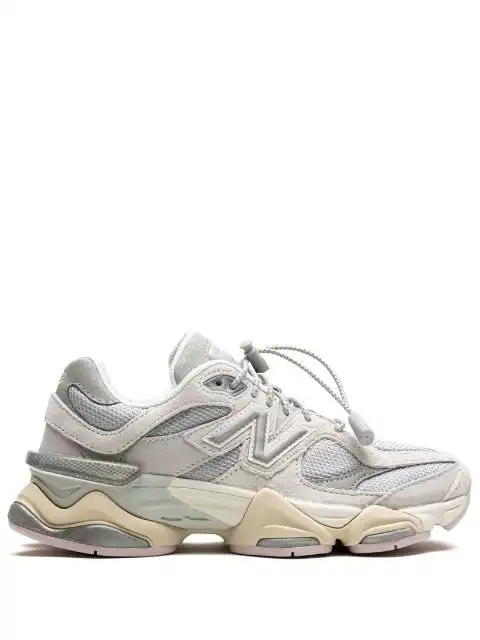 Husky New Balance 9060 sneakers 