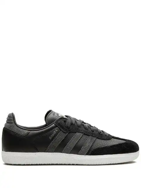 Husky adidas Samba Adv "Carbon" sneakers 