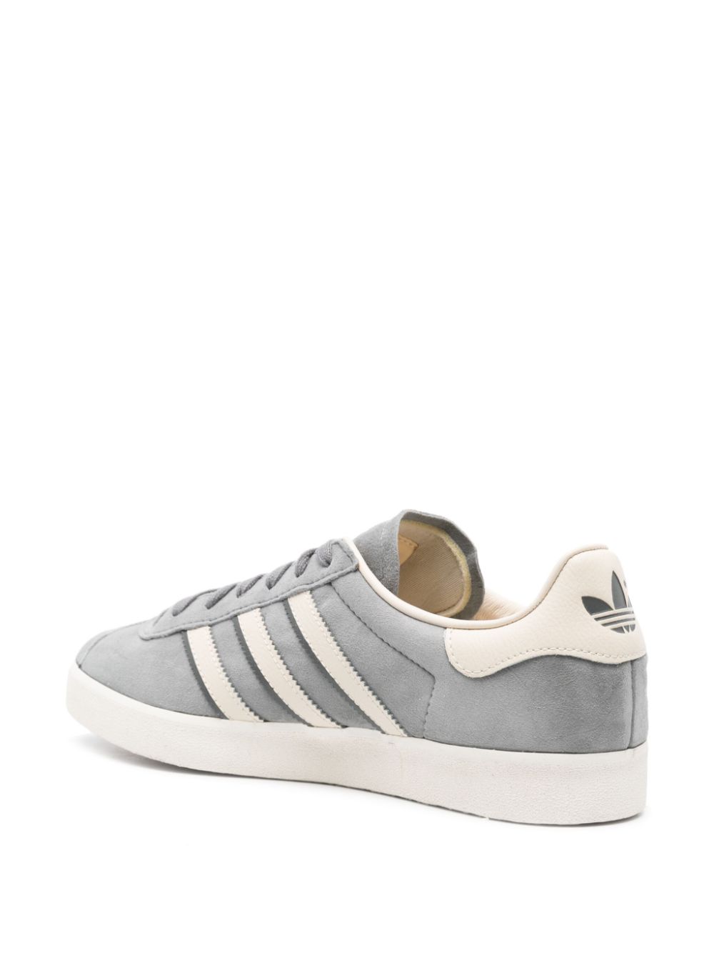 KICKWHO adidas 3 Riemen suede sneakers 