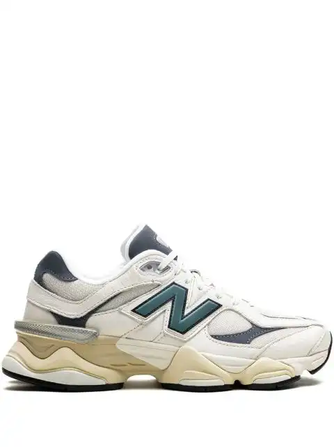 Rep Husky New Balance 9060 logo-patch sneakers 