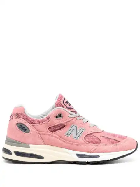 LUCY New Balance Made in UK 991v2 sneakers 