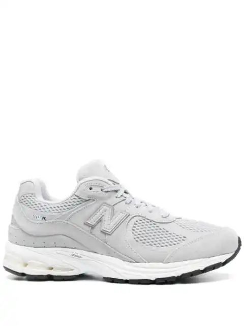 Husky New Balance M2002W sneakers  