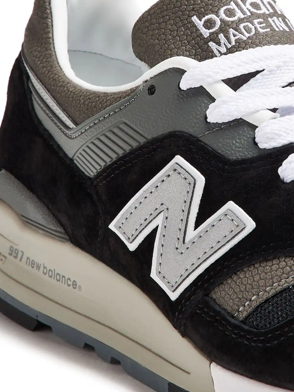 Rep Husky New Balance 991v2 sneakers 