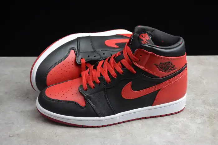 Kicked Out Shoe Store Air Jordan 1 Retro Banned 432001-001