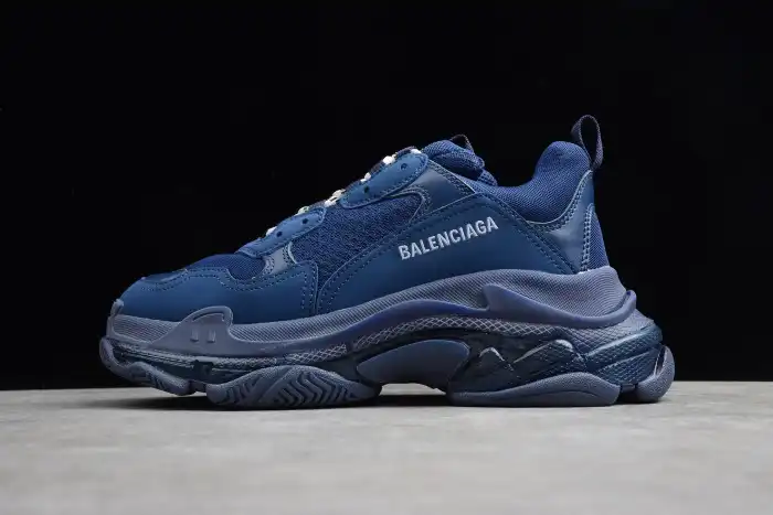 LY BLCG Triple S Clear Sole Navy 541624 W09O1 4107