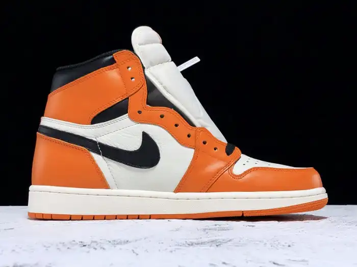 Kicked Out Shoe Store Air Jordan 1 Shattered Backboard Away 555088-113