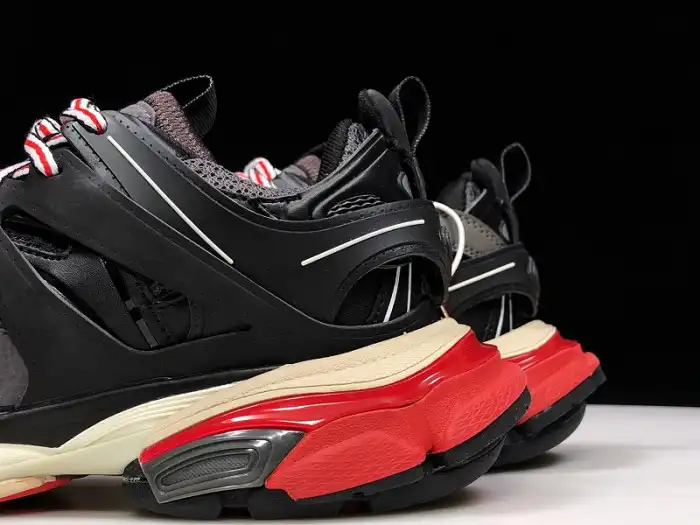 Bmlin Shoes BLCG TRACK TRAINER 'BLACK RED' 542023 W1GB6 1002