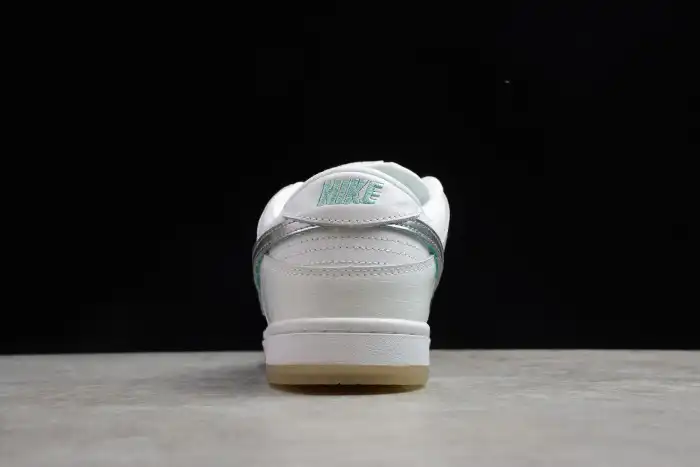 Reps LY Nike SB Dunk Low Diamond Supply Co White Diamond BV1310-100