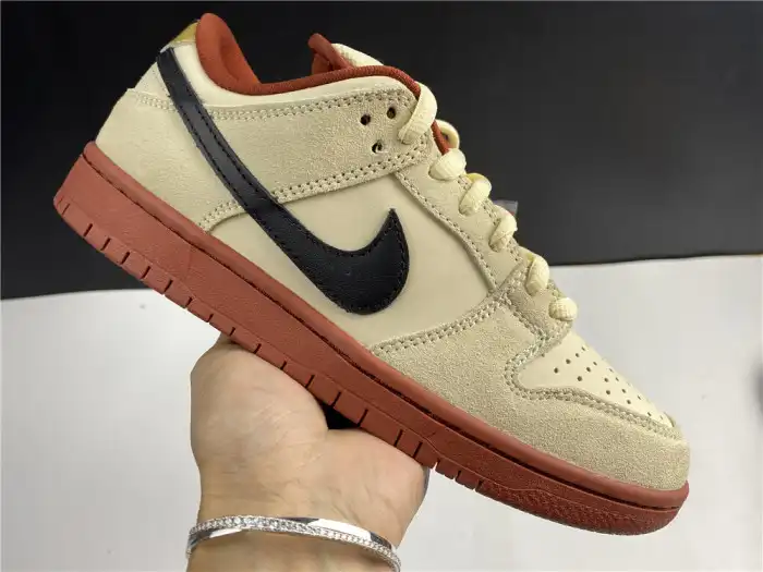 Cheap LY Nike SB Dunk Low Pro Hennessy BQ6817-100