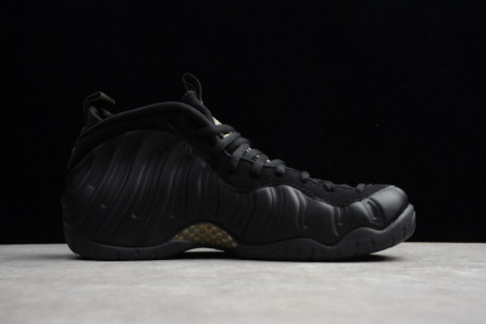 KICKWHO AIR FOAMPOSITE PRO BLACK METALLIC GOLD 624041-009