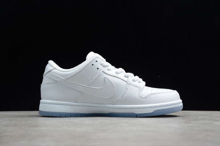 TB Nike Dunk SB Low White Ice 304292-100