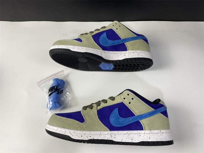 KICKWHO Nike Dunk Low SB Celadon BQ6817-301