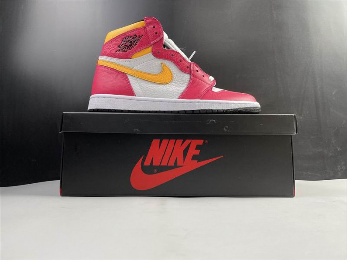 TB Air Jordan 1 High OGLight Fusion Red 555088-603