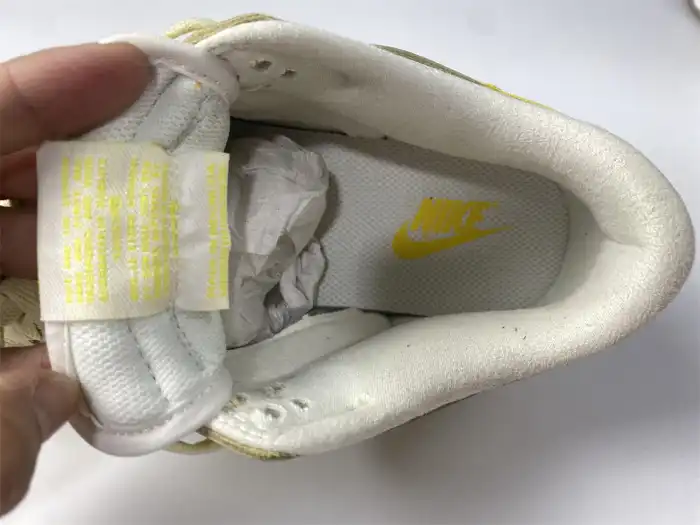 Reps LY Nike Dunk Low Lemon Drop (W) DJ6902-700