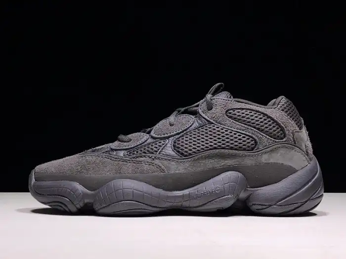 Husky Adidas Yeezy 500 Utility Black F36640