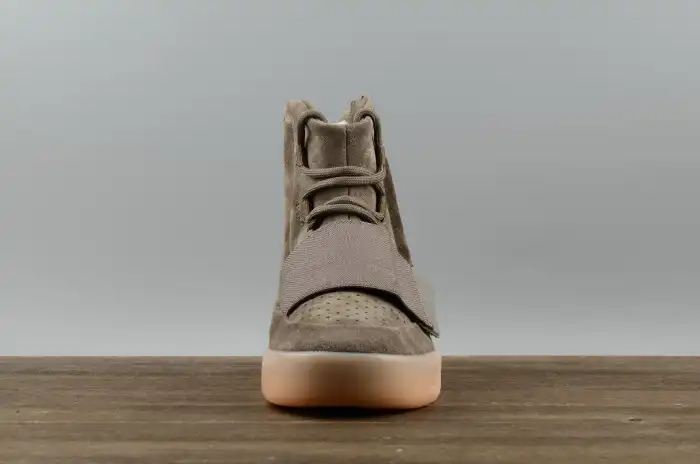 Rep LY adidas Yeezy 750 Boost Light Brown BY2456