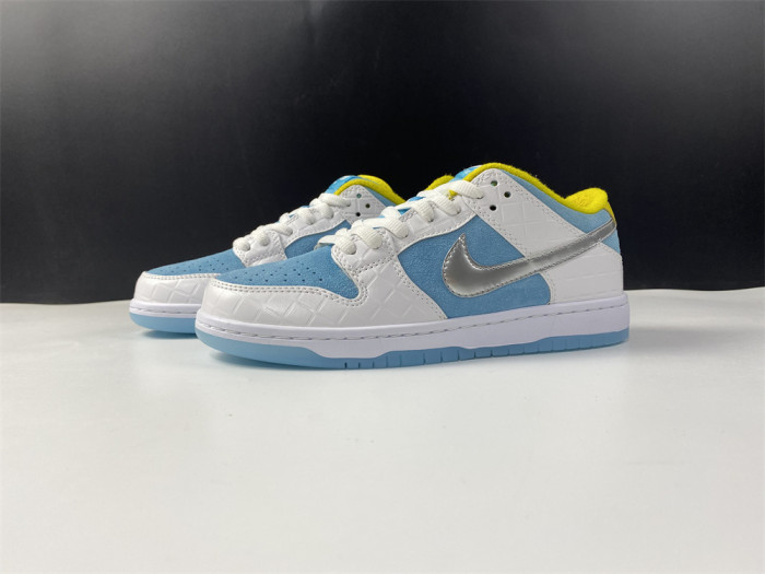 KICKWHO FTC x Nike SB Dunk Low DH7687-400