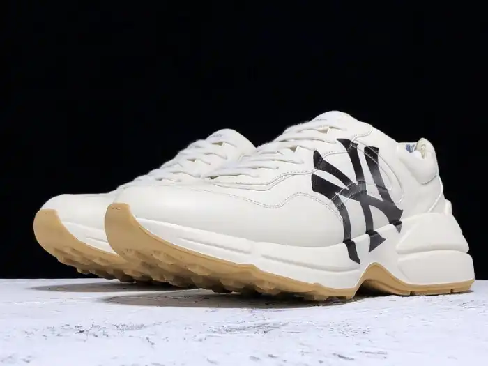 Reps LY GUCC Rhyton sneaker with NY Yankees TM Patch 548638 DRW00 9022