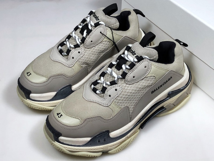 TB BLCG TRIPLE S TRAINER 'VANILLE' 536737 W09O6 9787