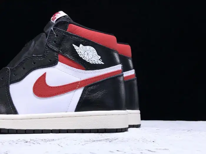 Kick Theory Air Jordan 1 Retro High OG 'Gym Red' - 555088 061