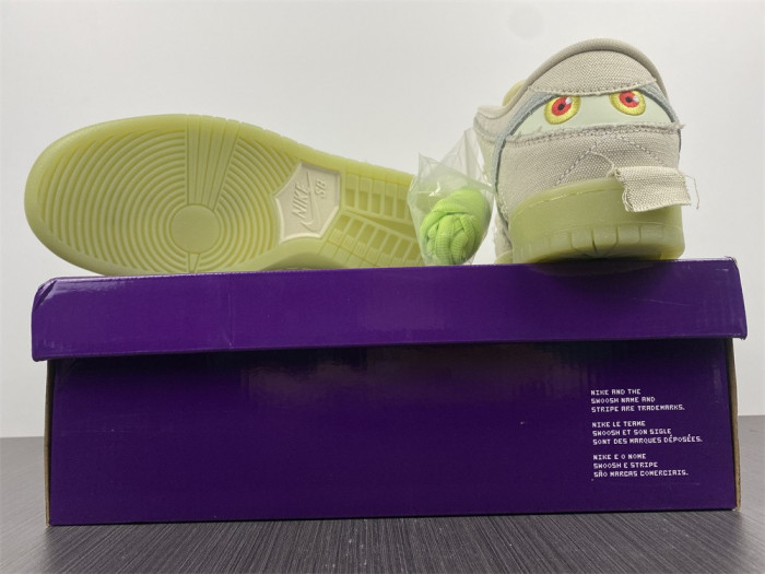 KICKWHO Nike SB Dunk Low Mummy DM0774-111