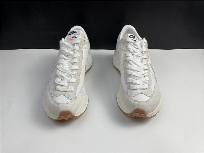 TB NIKE VAPORWAFFLE SACAI WHITE DD1875-100