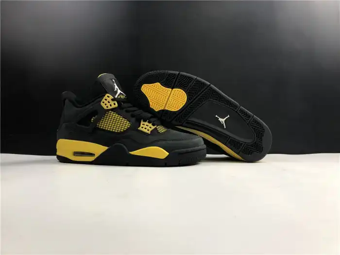 Hype LUCY Air Jordan 4 Retro Thunder 308497-008