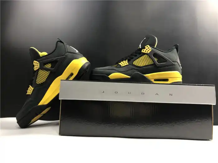 Hype LUCY Air Jordan 4 Retro Thunder 308497-008