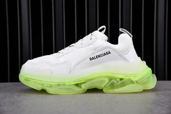 LY BLCG TRIPLE S SNEAKER 541624 W2FR1 9073