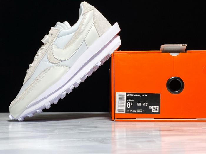 TB Nike LD Waffle Sacai White Nylon BV0073-101