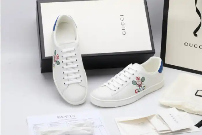 Reps LY GUCC ACE EMBROIDERED LOW-TOP SNEAKER 603696 AY070 9096