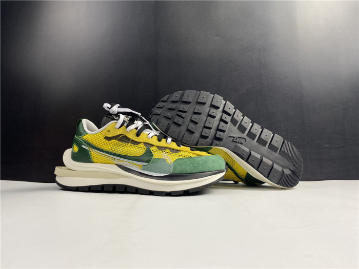 TB NIKE VAPORWAFFLE SACAI TOUR YELLOW STADIUM GREEN CV1363-700