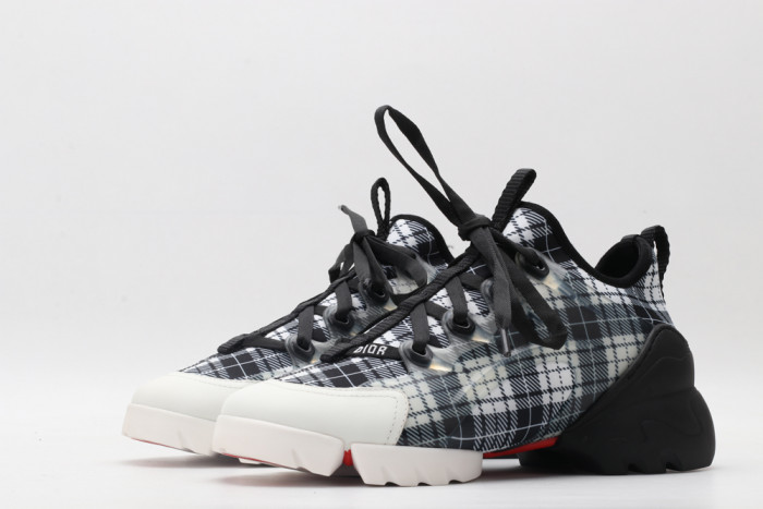 TB DR-CONNECT BLACK PLAID