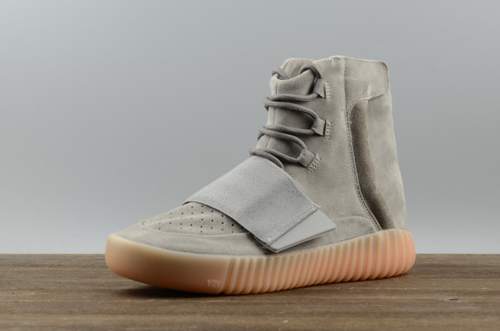 TB ADIDAS YEEZY 750 BOOST LIGHT GREY GUM GLOW DARK BB1840