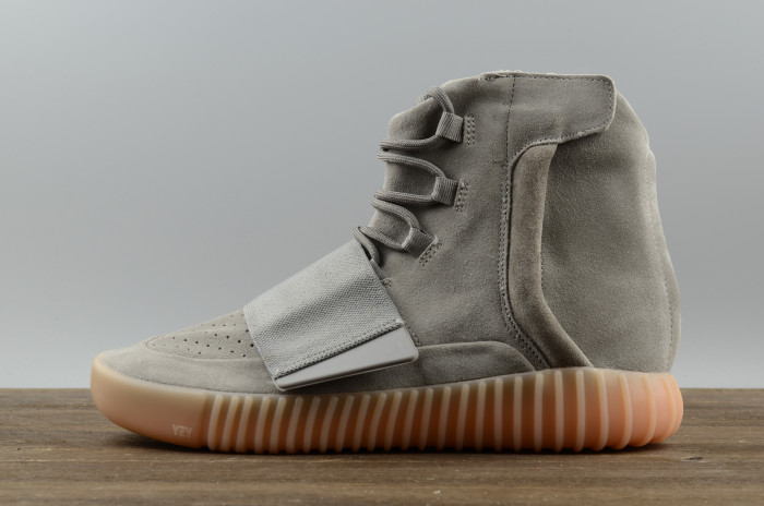 TB ADIDAS YEEZY 750 BOOST LIGHT GREY GUM GLOW DARK BB1840