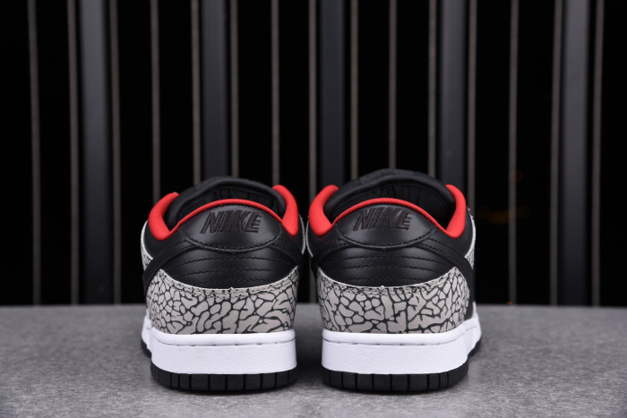 KICKWHO Nike Dunk SB Low Black Cement (2002) 304292-131